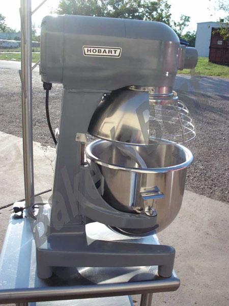 HOBART-A200-20QT-MIXER-WITH-STAINLESS-STEEL-STAND-AND-TOOL-TREE-(5)