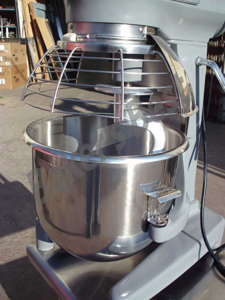 HOBART-A200-20QT-MIXER-WITH-STAINLESS-STEEL-STAND-AND-TOOL-TREE-(8)